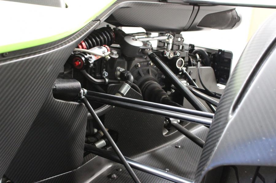 Интерьер BAC Mono 2016 года  (фото 110 из 124)
